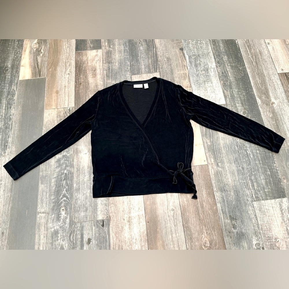 Chico's Travelers Size 1 (Medium) Black Wrap Top 3/4 Sleeves Stretchy Knit